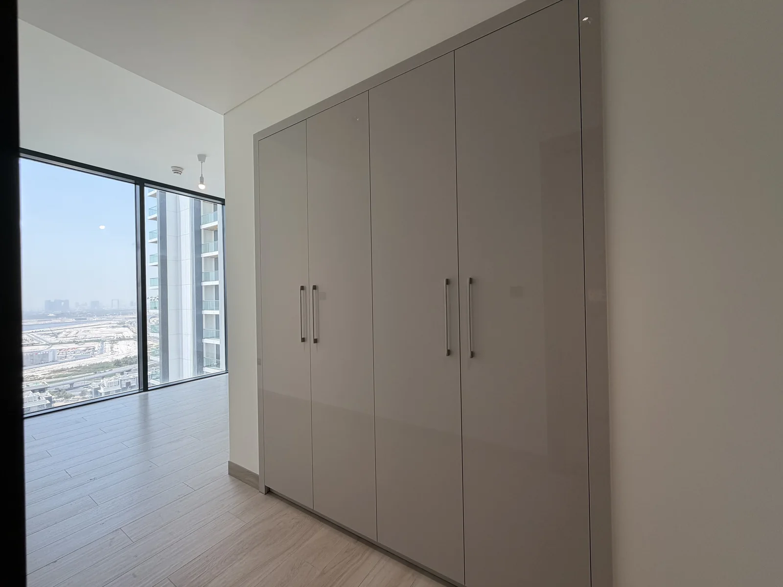 Appartement de quatre chambres à Crest Grande — 15